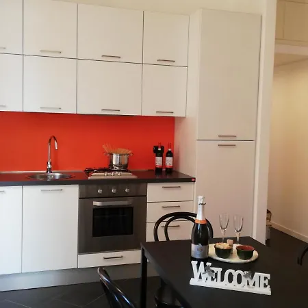 La Piazzetta Lägenhet *